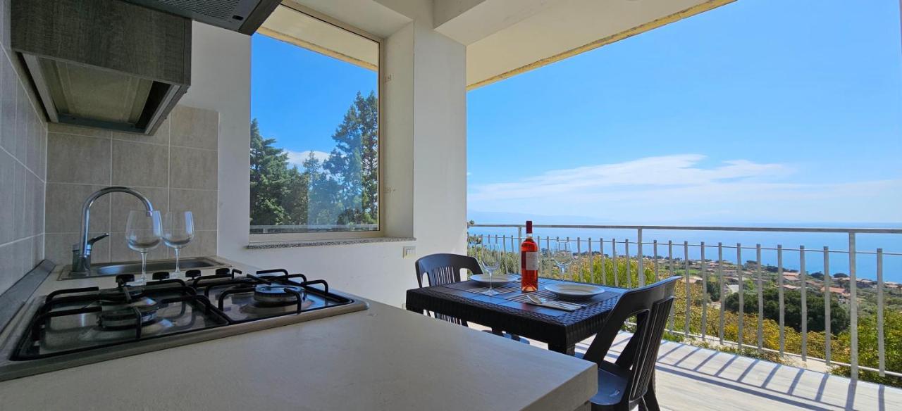 Naturamare Apartments - Piscina Idromassaggio Con Vista Mare Aperta Fino Alle Ore 22-00 Капо-Ватикано Экстерьер фото