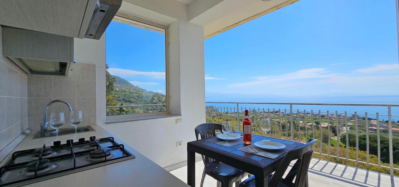 Naturamare Apartments - Piscina Idromassaggio Con Vista Mare Aperta Fino Alle Ore 22-00 Капо-Ватикано Экстерьер фото