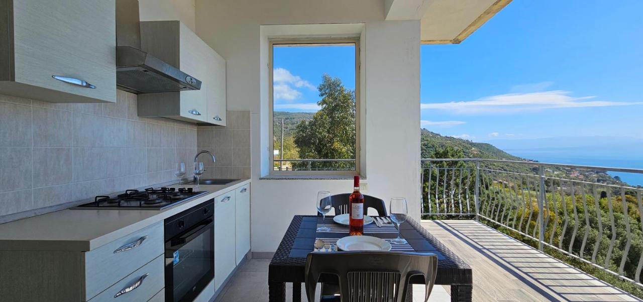 Naturamare Apartments - Piscina Idromassaggio Con Vista Mare Aperta Fino Alle Ore 22-00 Капо-Ватикано Экстерьер фото