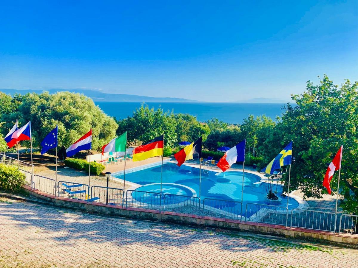 Naturamare Apartments - Piscina Idromassaggio Con Vista Mare Aperta Fino Alle Ore 22-00 Капо-Ватикано Экстерьер фото